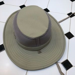Tilley hat